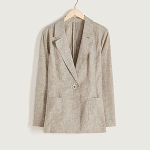 Semi-Fitted Linen Blazer